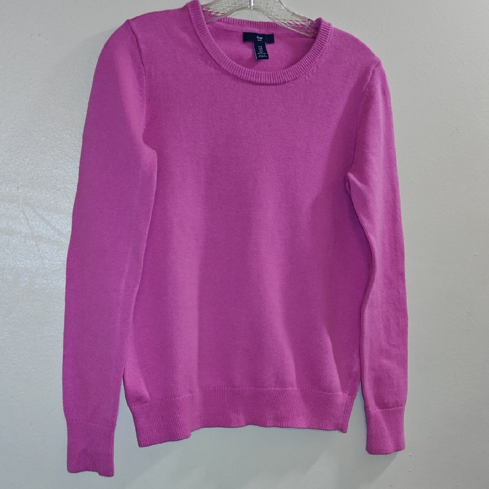 GAP Women's Vibrant Pink Crew Neck Sweater